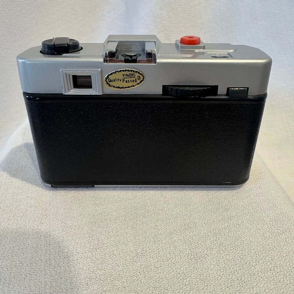 FORD Collectors MVP Promo Advertising 35MM Film Camera with Case - NEW IN BOX